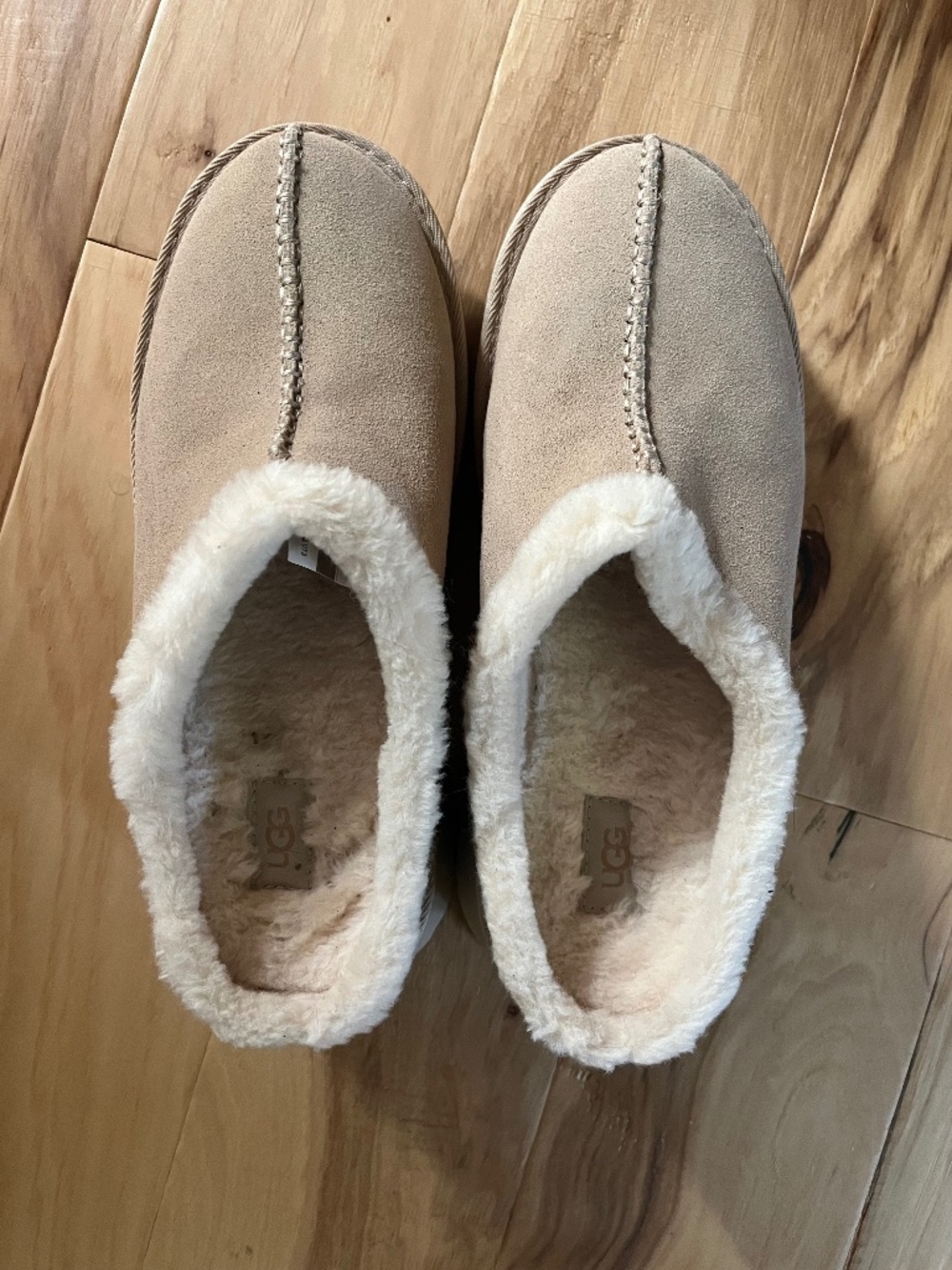 UGG Women’s New Heights Cozy Clogs